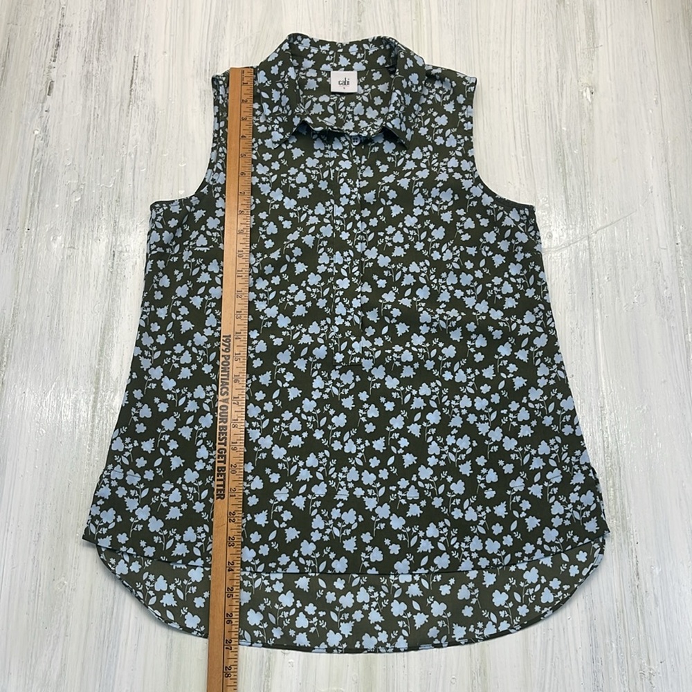 π5/$25π Cabi Olive Green Sleeveless Keepsake Pressed Floral Blouse Pullover Sz S - Picture 4 of 9